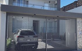 Departamentos Fleming, luminosos p hasta 4 personas